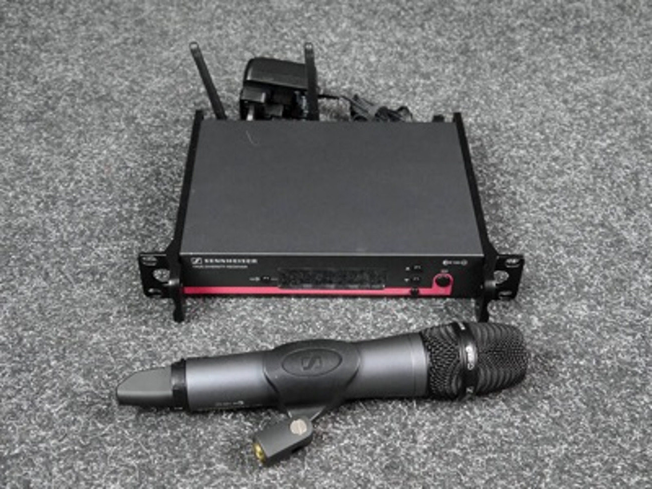 Sennheiser wireless handheld microphone