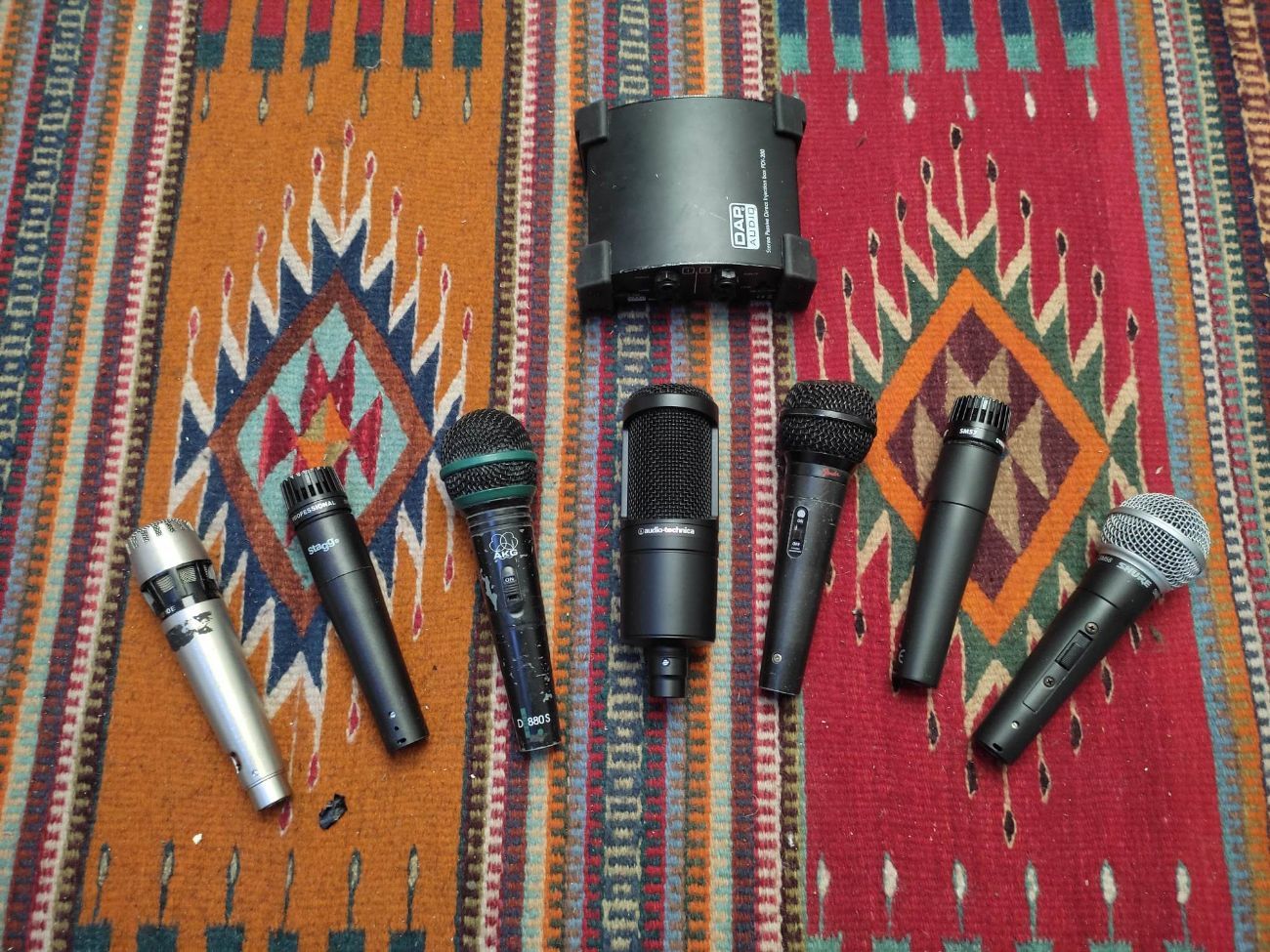 Set microphone dynamics, condenser and di box 
