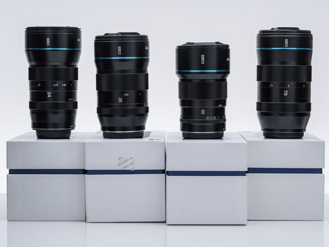 Set of four sirui 1.33x anamorphic lenses for mft 