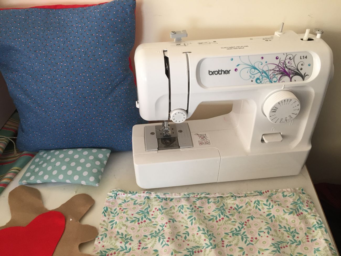 Sewing machine brother