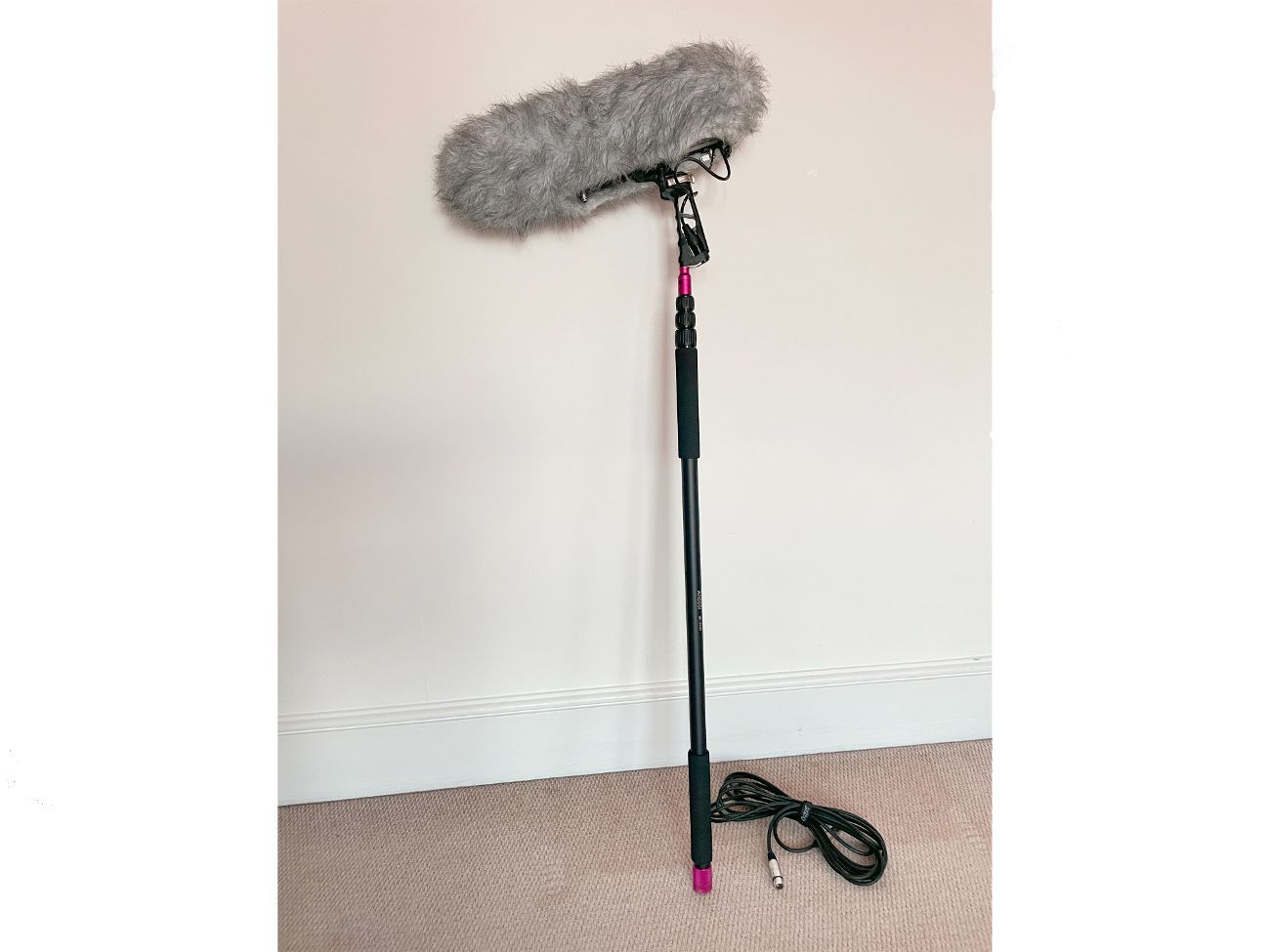 Sennheiser shotgun mic, blimp & boom pole