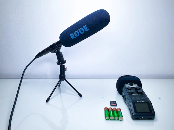 Shotgun microphone rode ntg4 + plus zoom h6n recorder