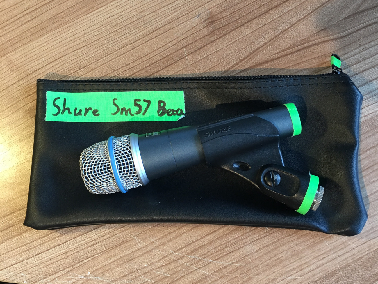 Shure beta 57a microphone (1)