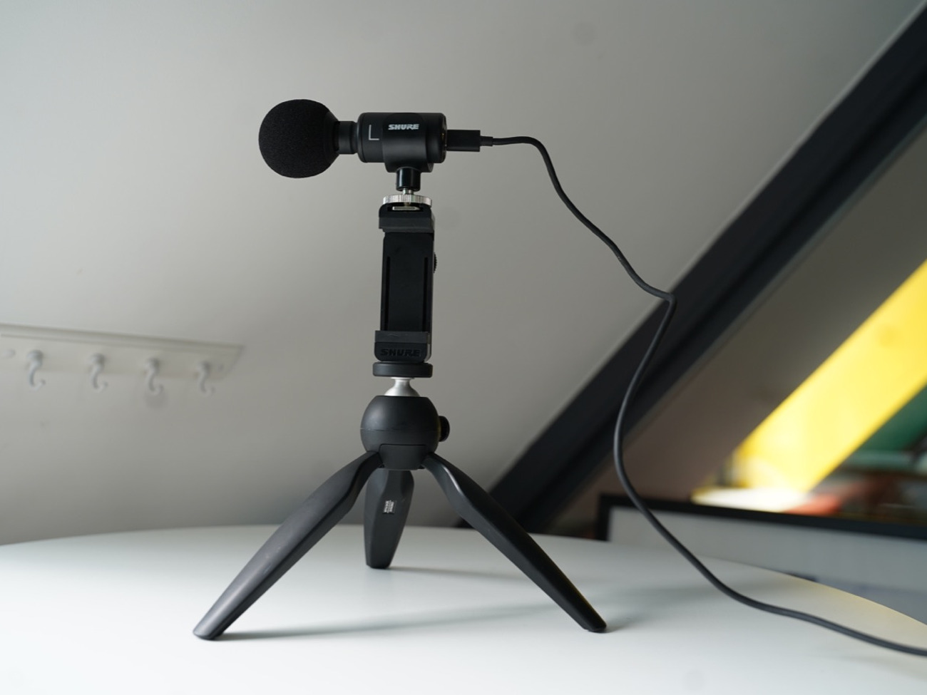Shure mv88+ portable video kit for vlogging
