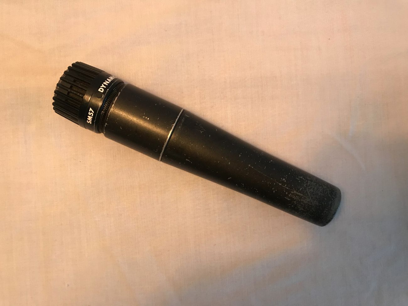 Shure sm57 dynamic microphone