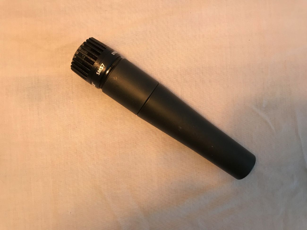 Shure sm57 dynamic microphone