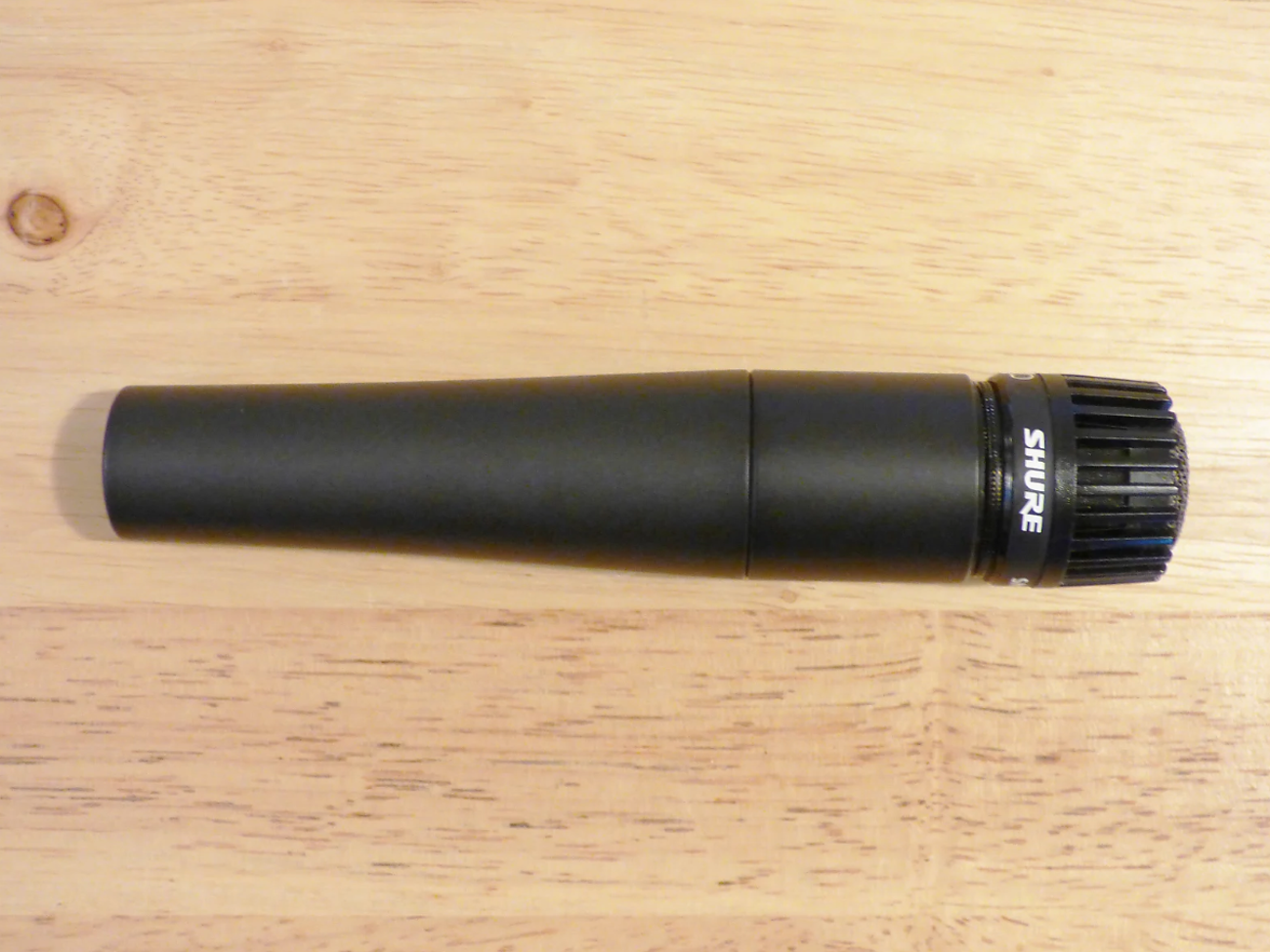 Shure sm57 vocal/instrument microphone