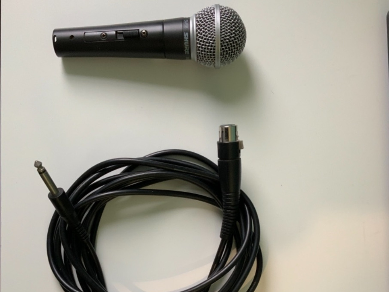 Shure sm58 cardoid dynamic microphone
