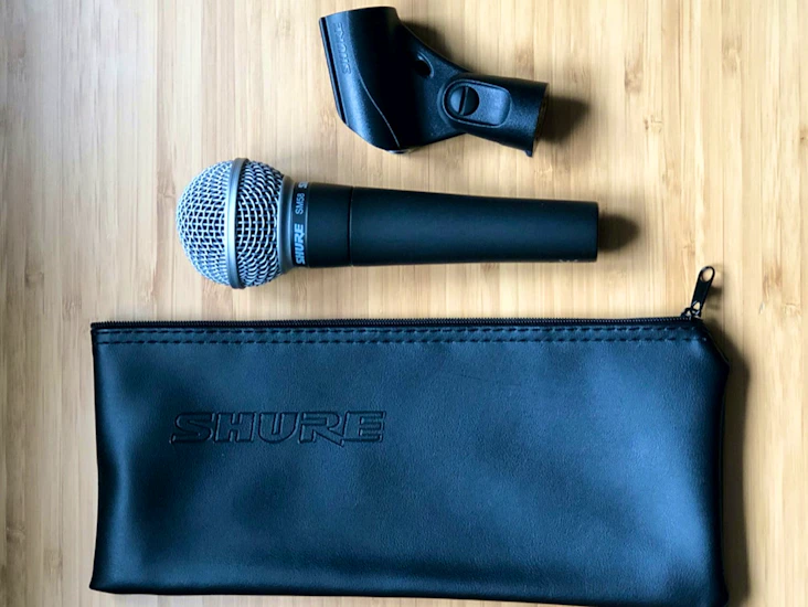 Shure sm58 dynamic vocal microphone with clip & bag