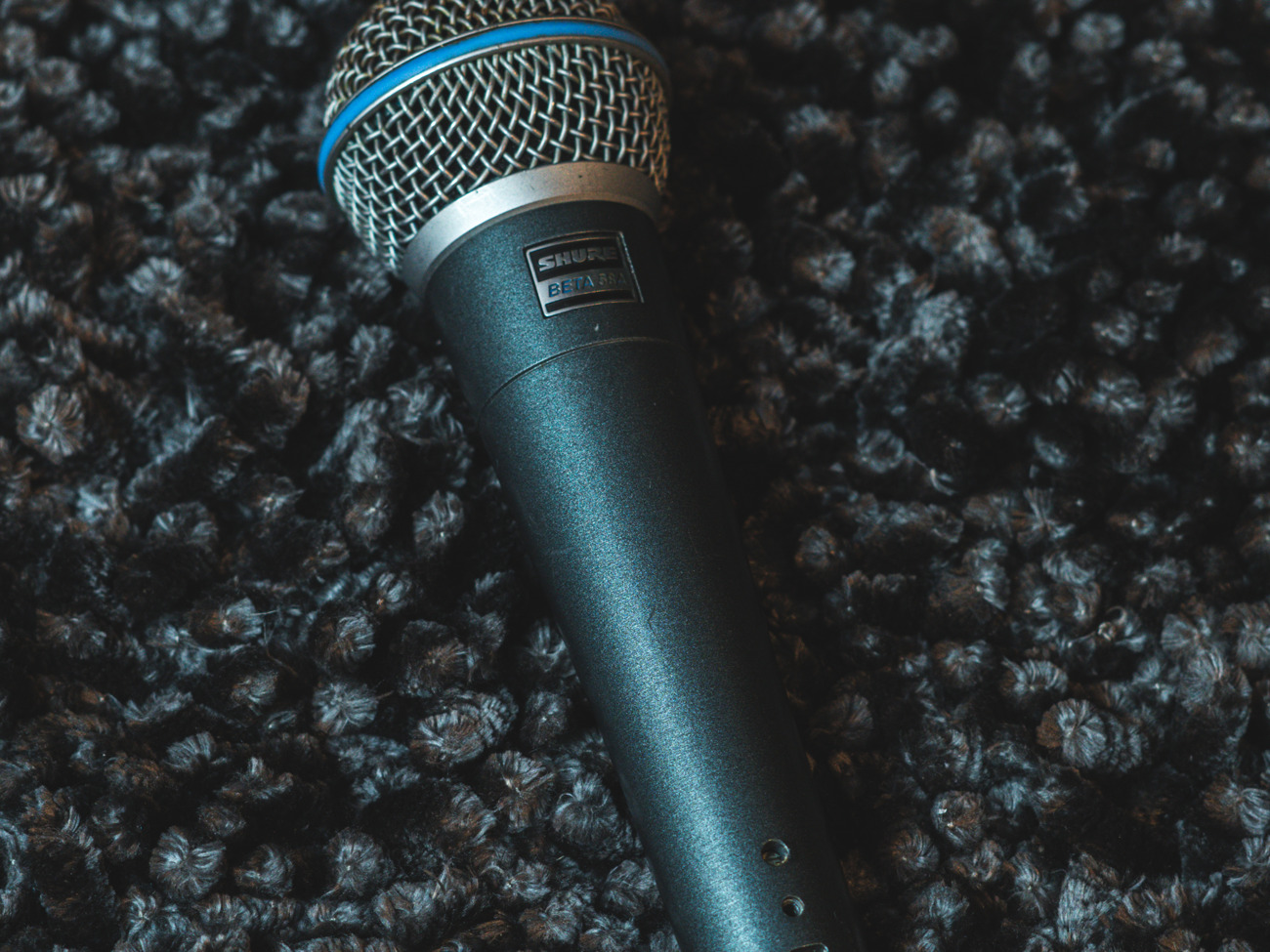 Shure sm58a beta dynamic microphone.