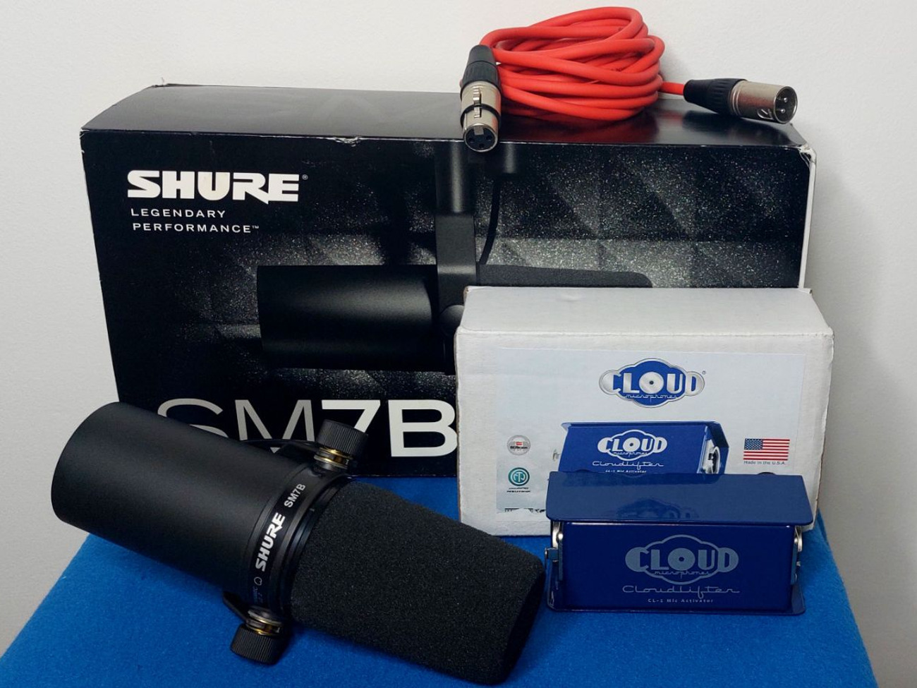 Shure sm7b dynamic studio microphone