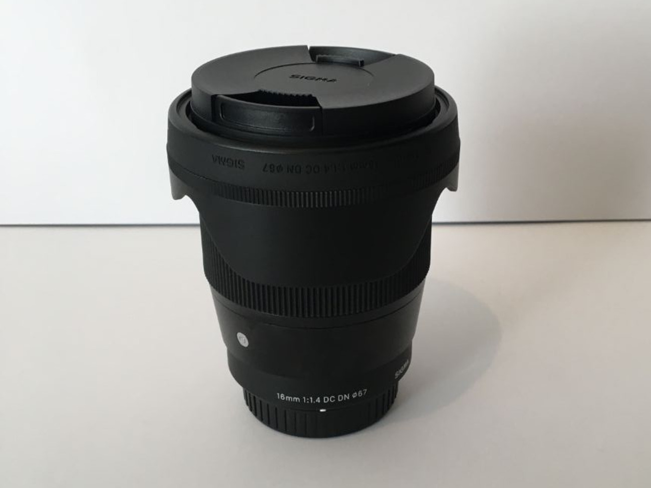 Sigma 16 mm f1.4 dc dn contemporary micro four thirds lens
