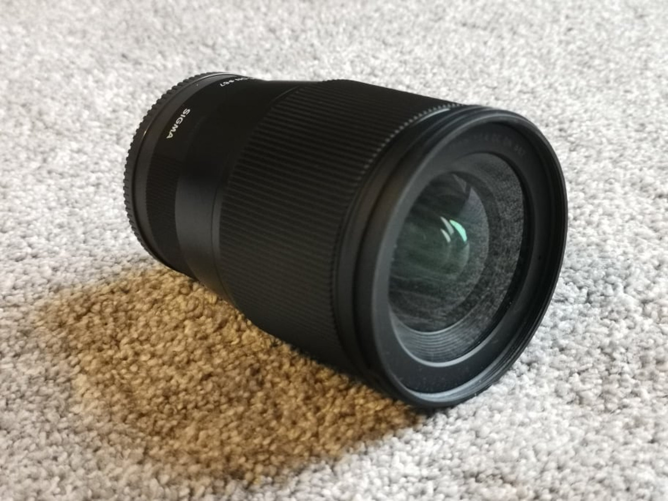 Sigma 16mm f1.4 sony e mount lens