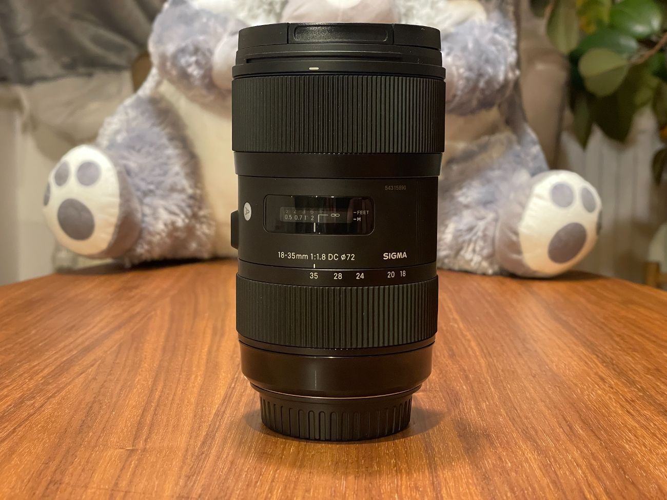 Sigma 18-35mm f/1.8 dc hsm art lens, ef mount wide angle lens, auto focus canon 