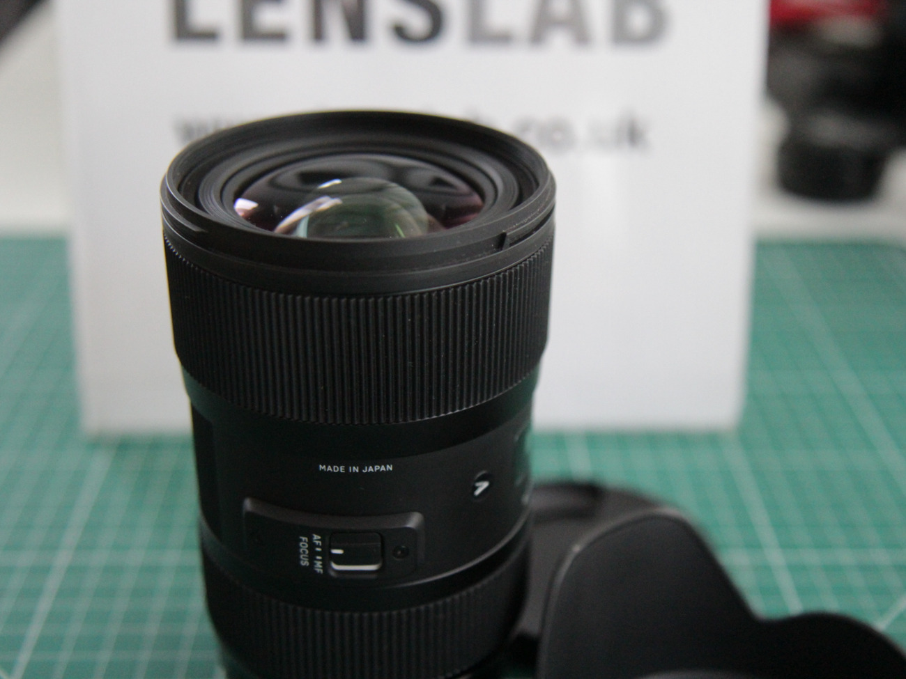 Sigma 18-35mm f/1.8 dc hsm art lens for canon