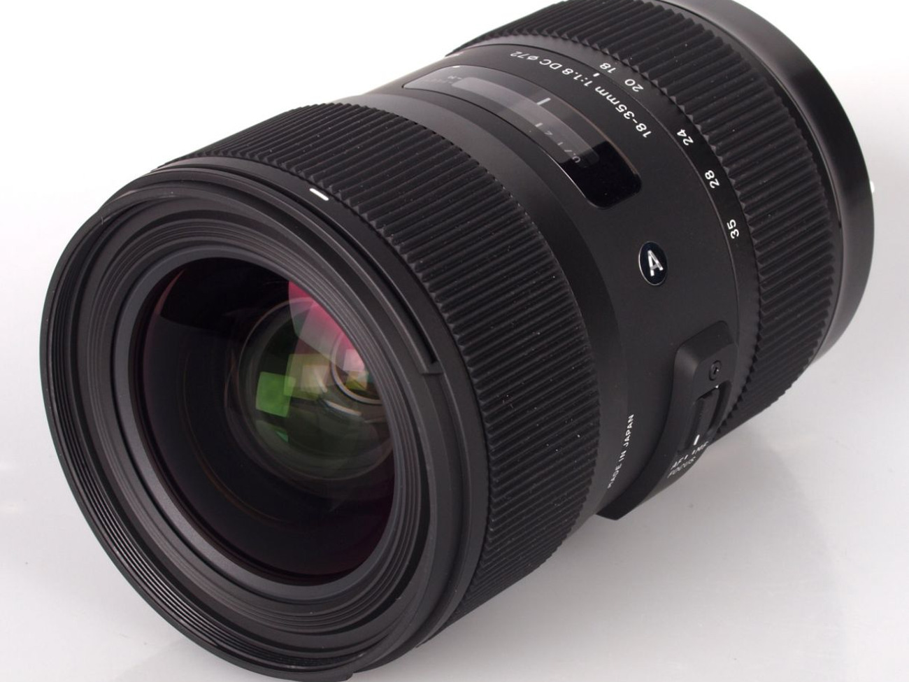 Sigma 18-35mm lens f/1.8 canon ef lens