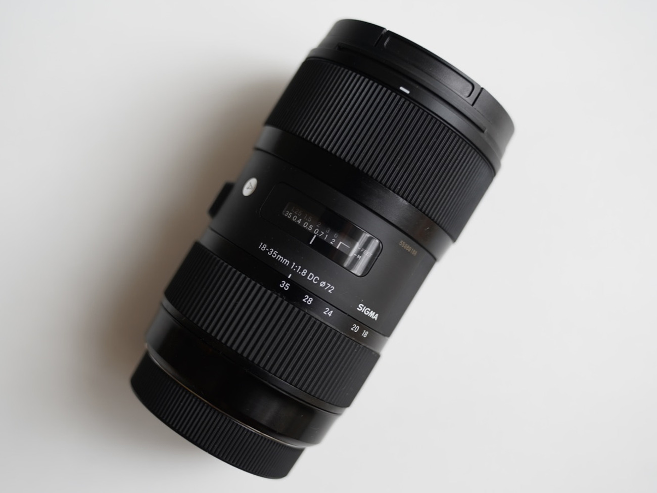 Sigma 18-35mm lens f/1.8 canon ef mount