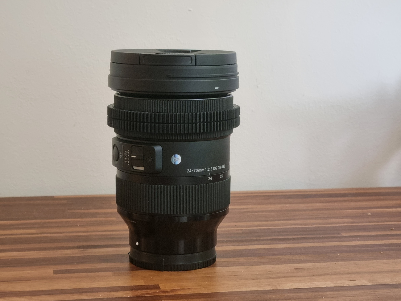 Sigma 24-70mm f2.8 e-mount af dg dn art lens