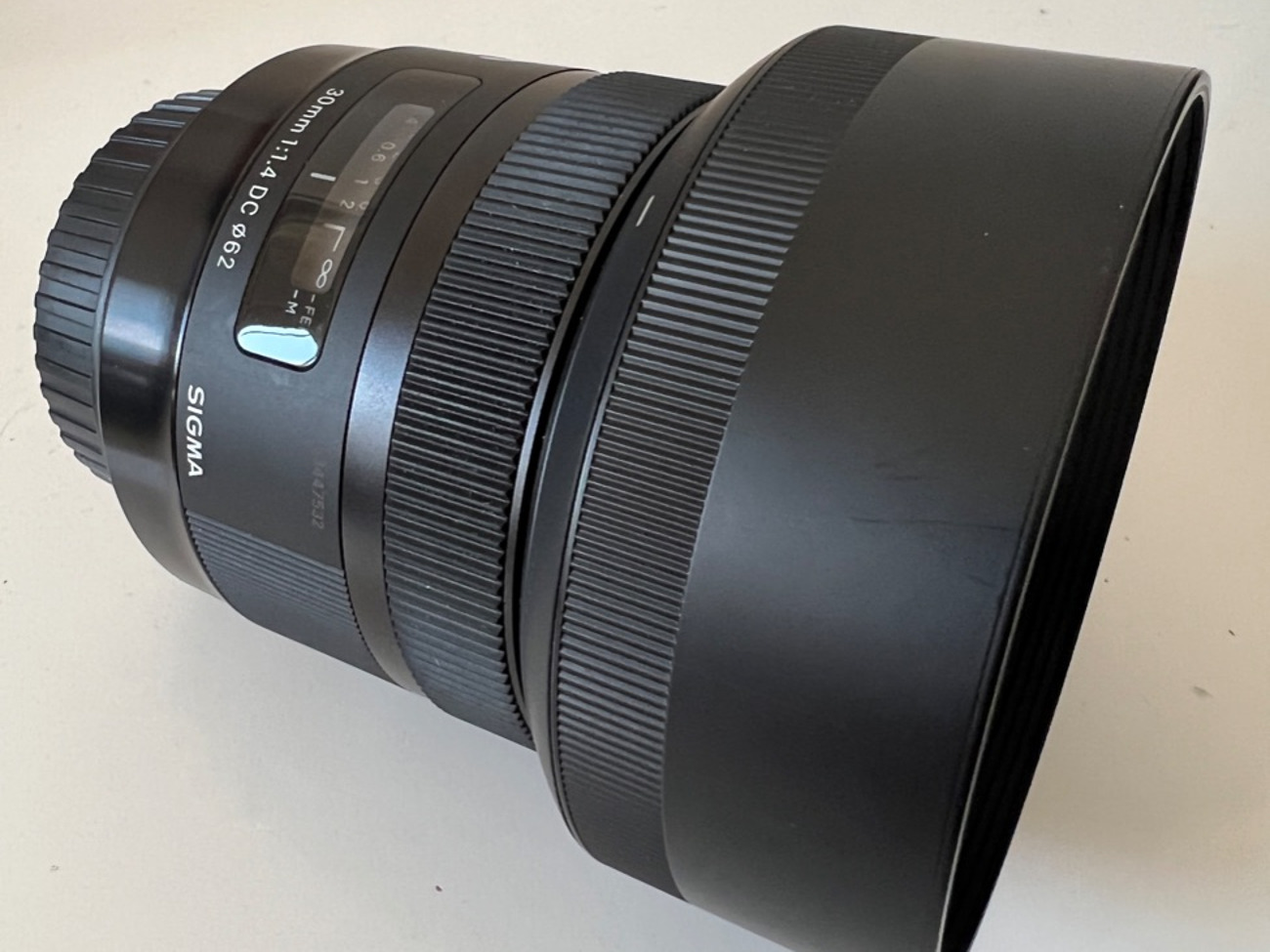 Sigma 30mm f1.4 prime lens (canon fit)