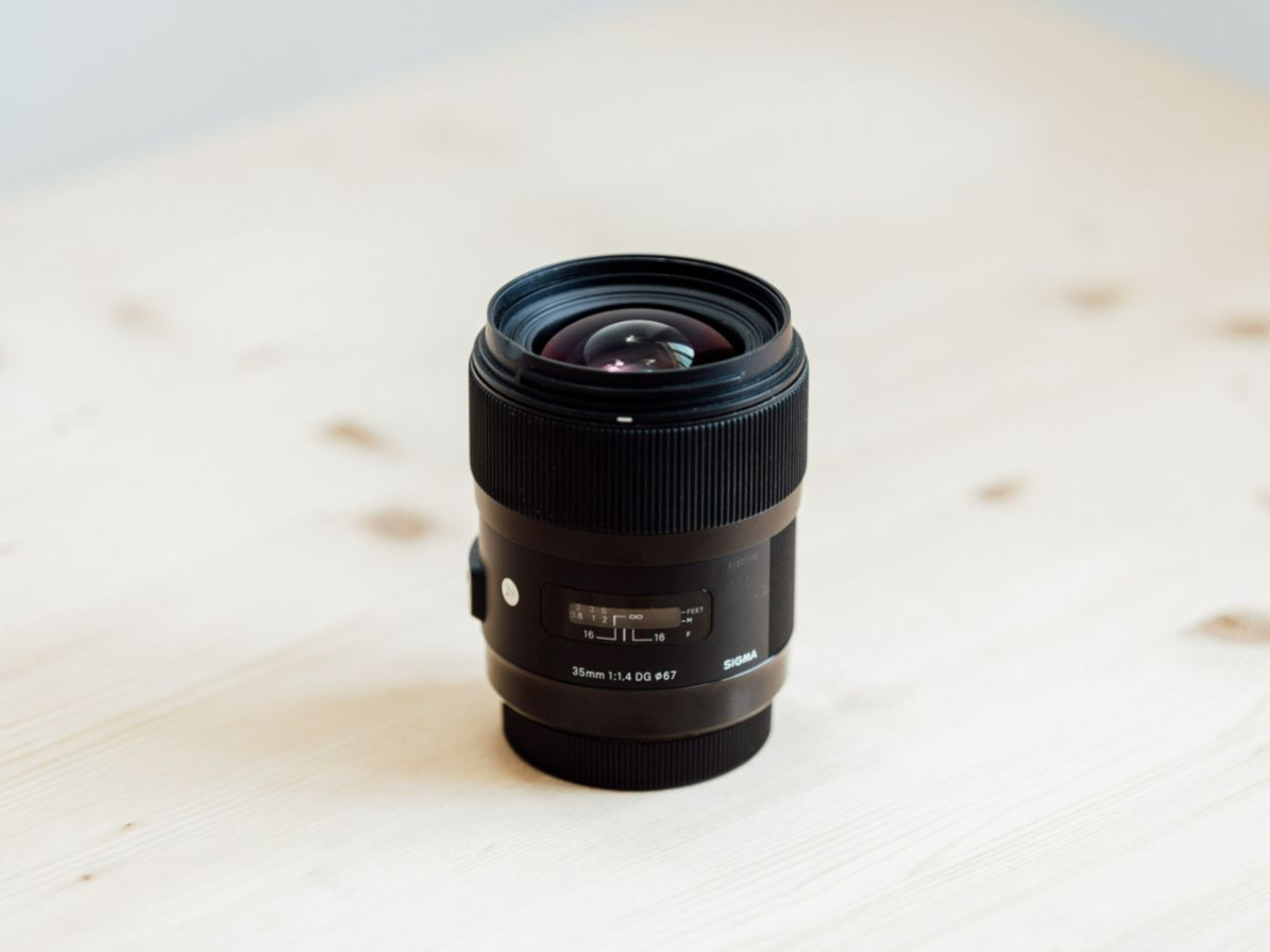 Sigma 35mm f/1.4 art lens (canon ef mount)