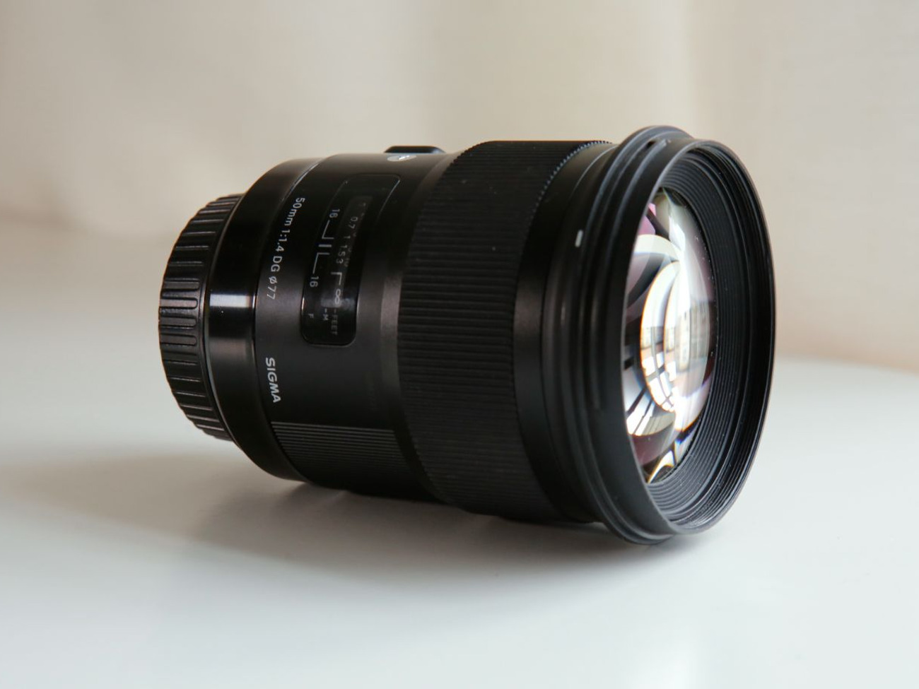 Sigma 50mm f/1.4 art lens for canon ef