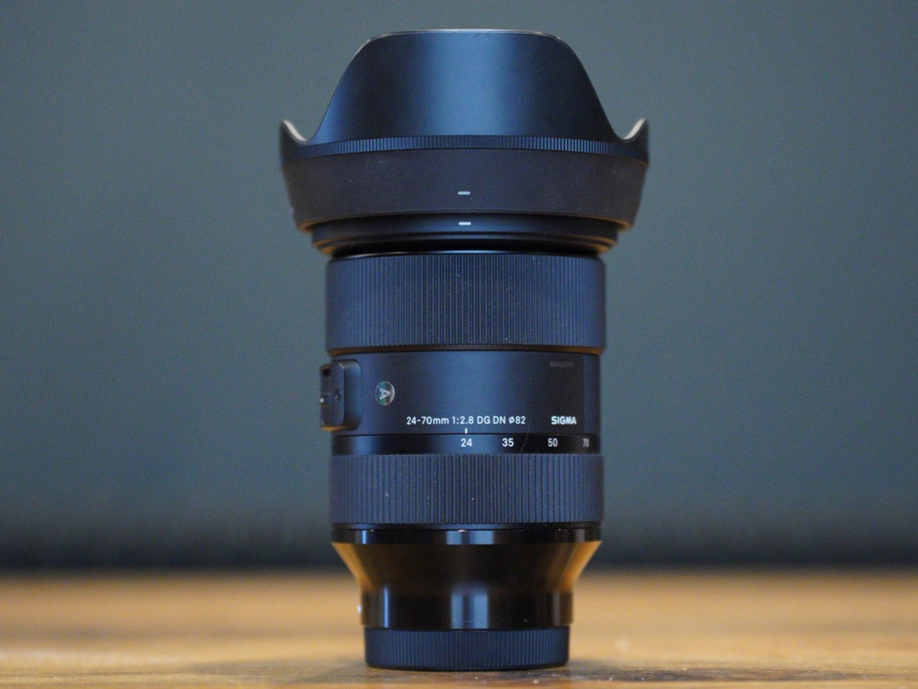 Sigma art 24-70mm f/2.8 lens. sony e-mount.