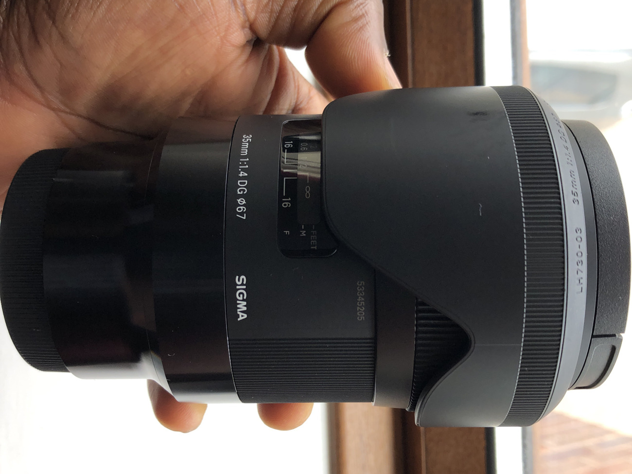 Sigma art 35 1.4mm lens for sony e/fe