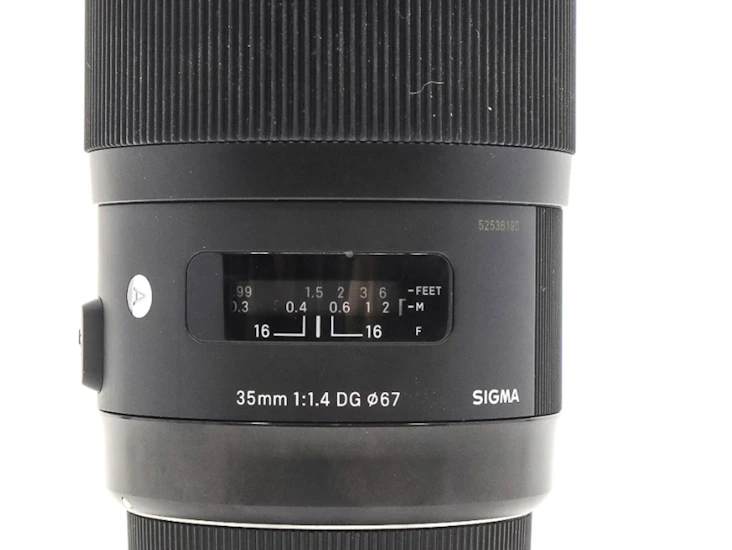 Sigma art lens 35 mm , 1.4, nikon fit