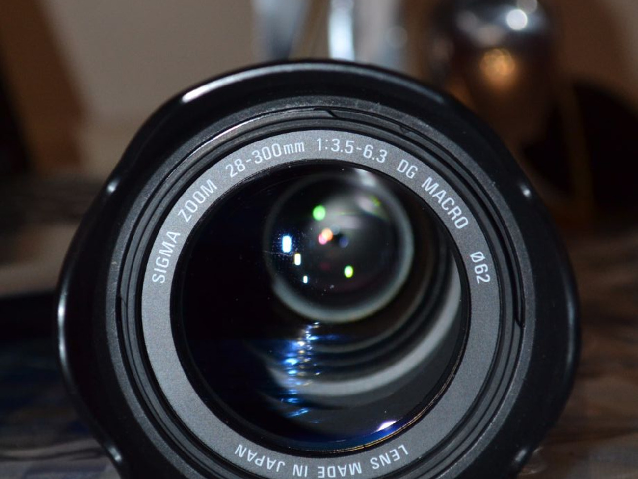 Sigma dg zoom lense 28-300mm f/1:305-6.3