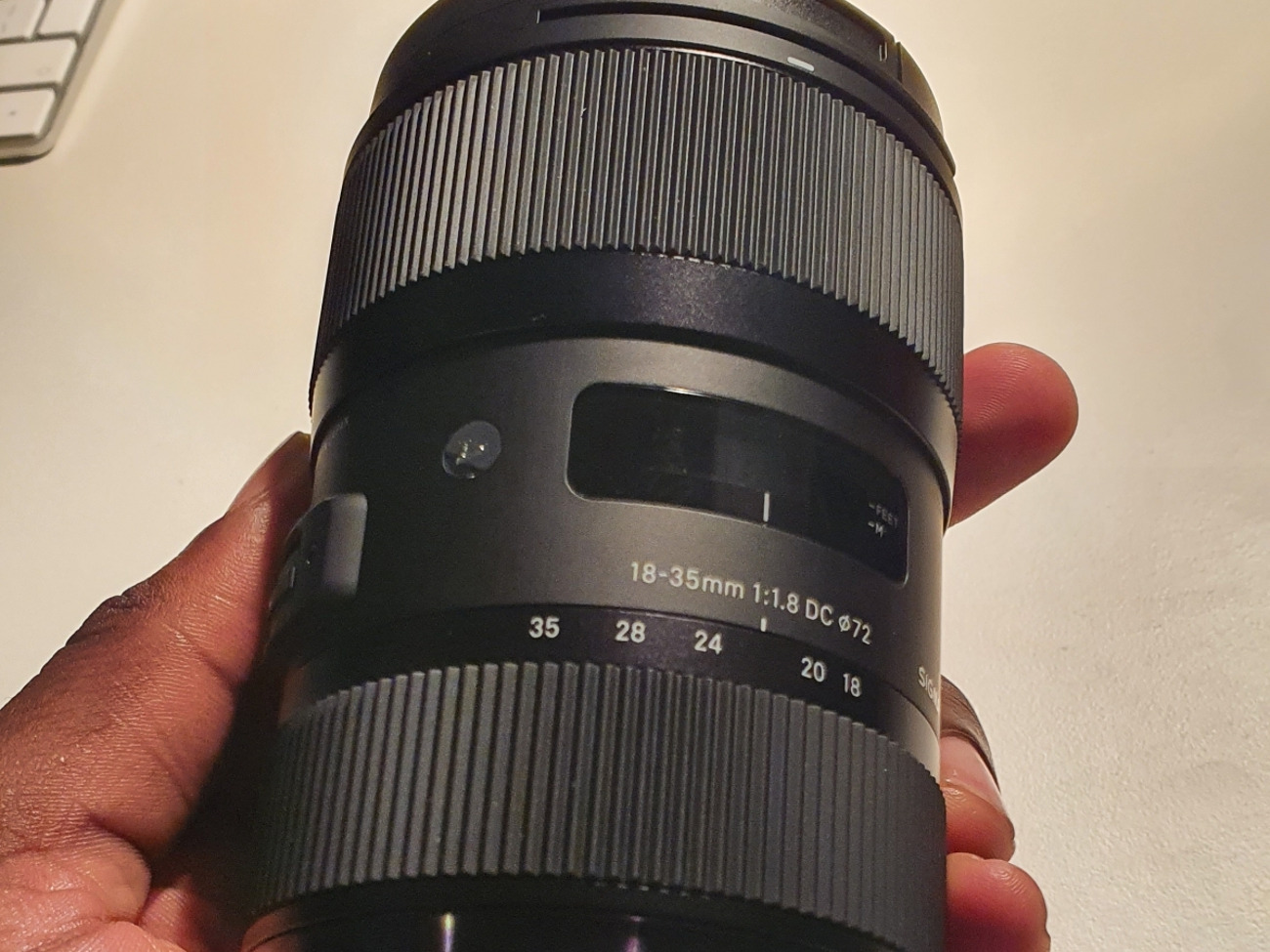 Sigma 18-35mm f1.8 dc art hsm lens - canon fit

