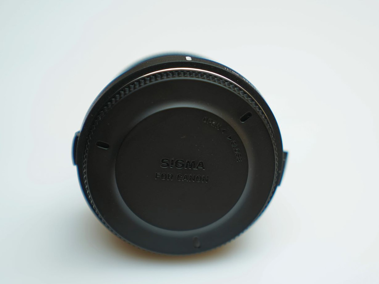 Sigma mc-11 adapter-  canon ef to sony e mount adapter