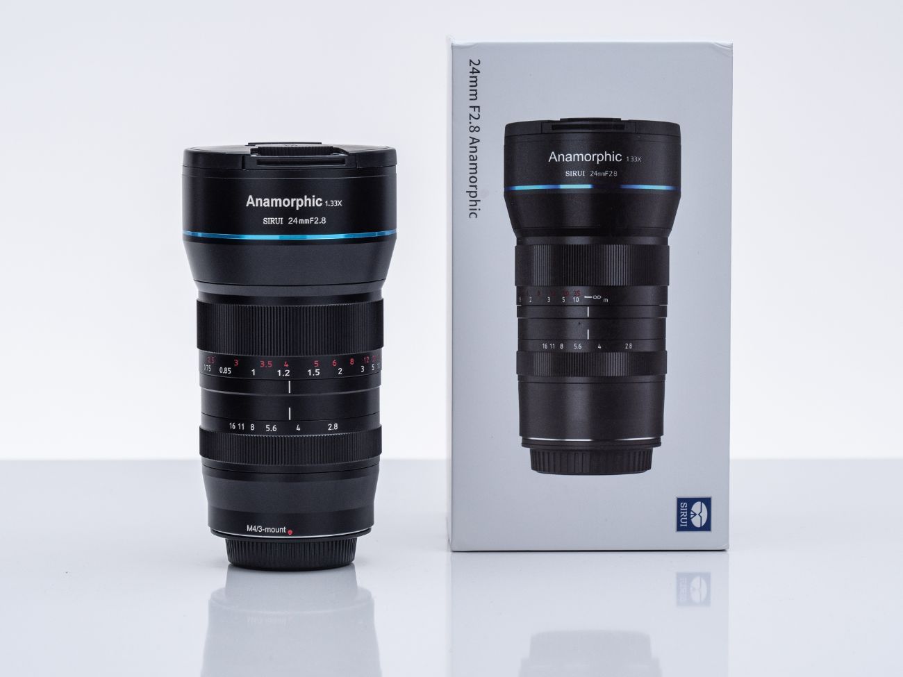 Sirui 24mm f/2.8 1.33x anamorphic lens for mft