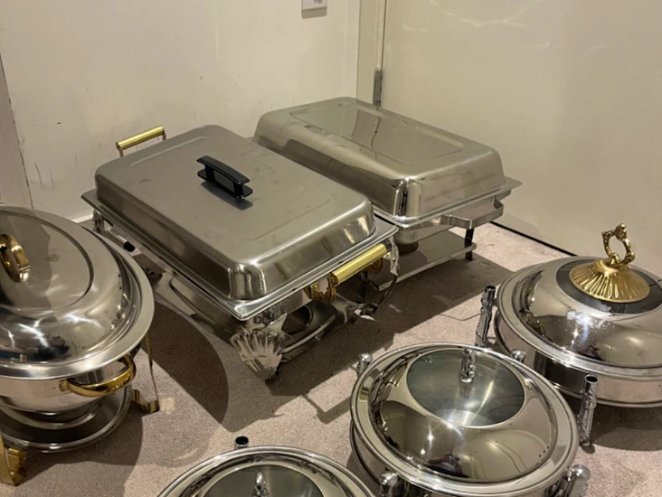 Six chaffing dishes to rent