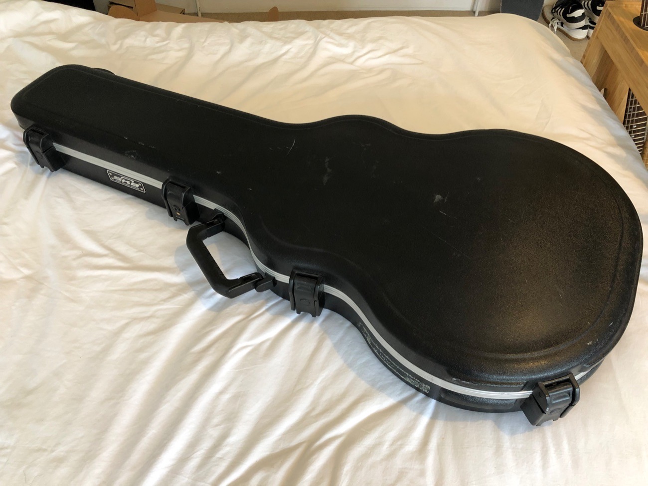 Skb guitar case semi hollow epiphone casino gibson es 335