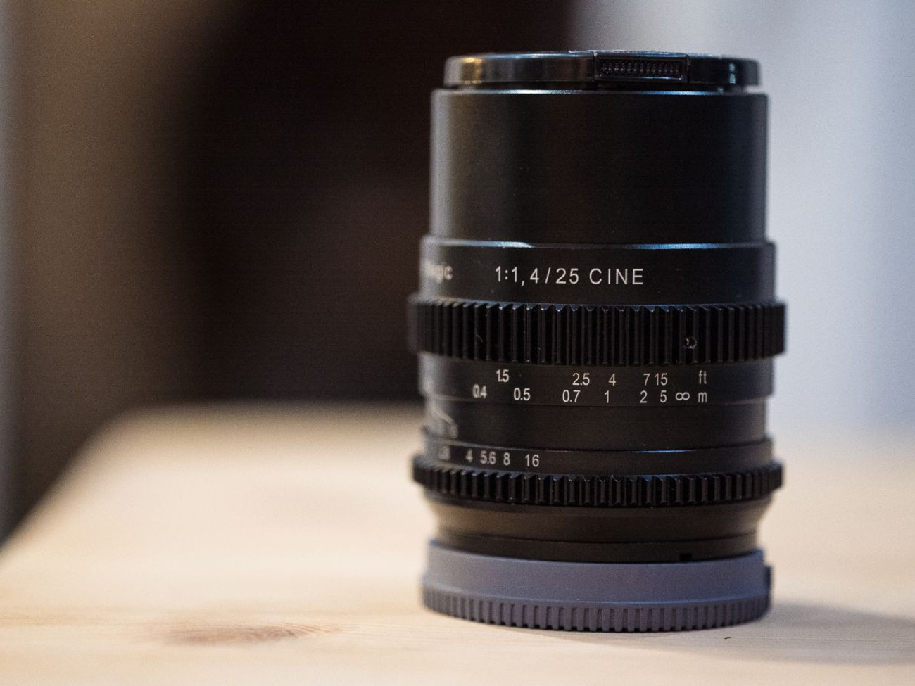 Slr magic cine lens 25mm 1.4 (sony fe)