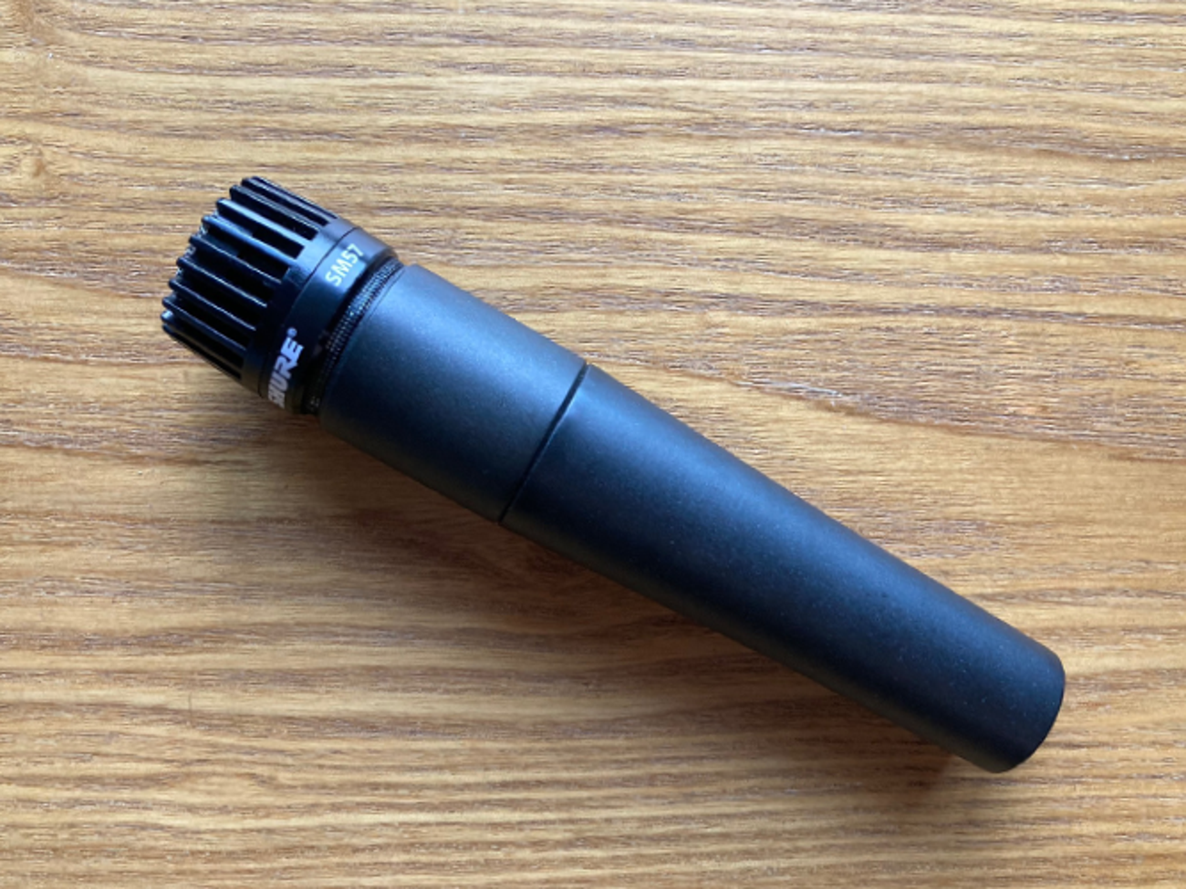 Sm 57 (can include stands and leads)