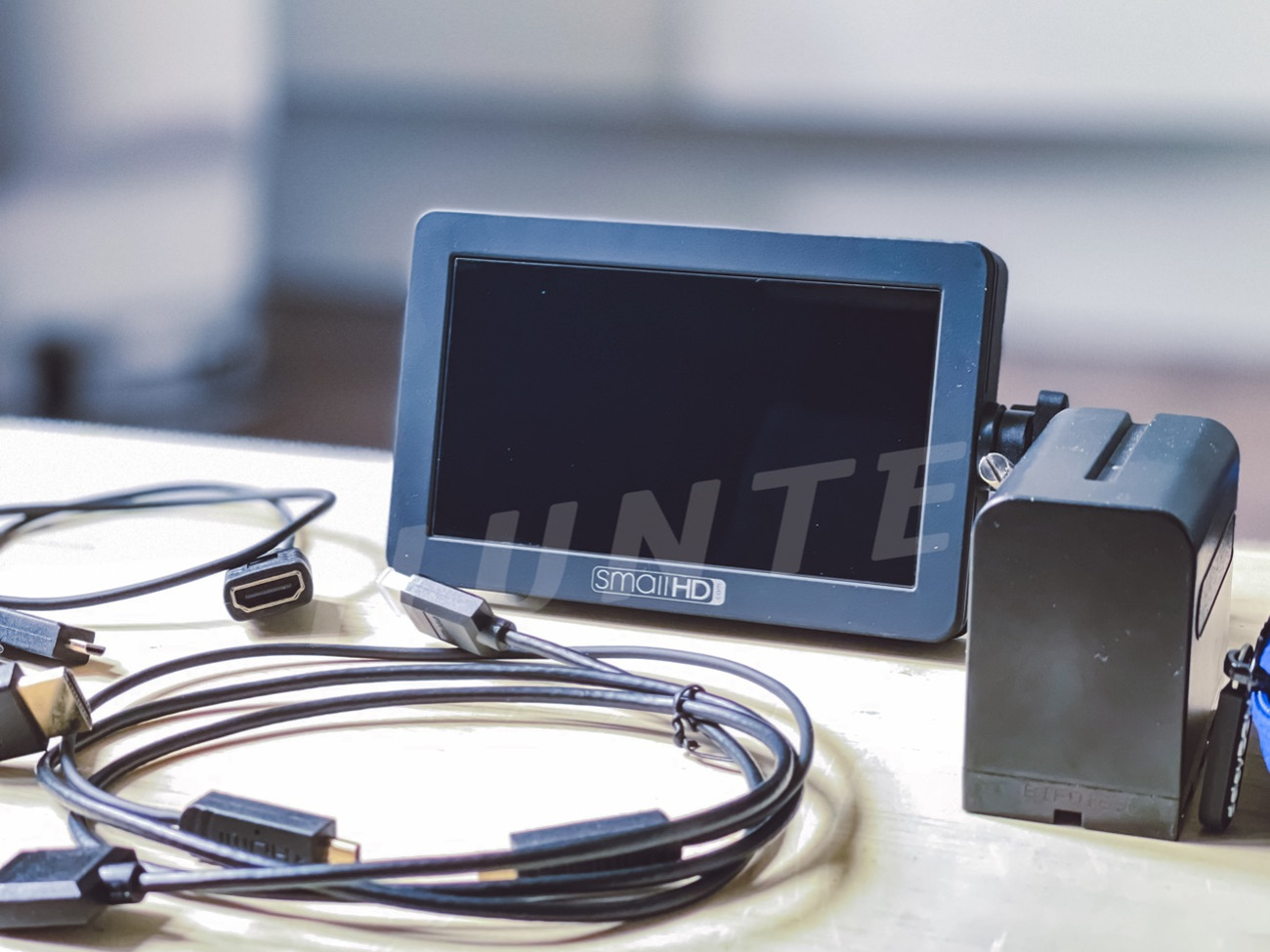 Smallhd focus 5 monitor