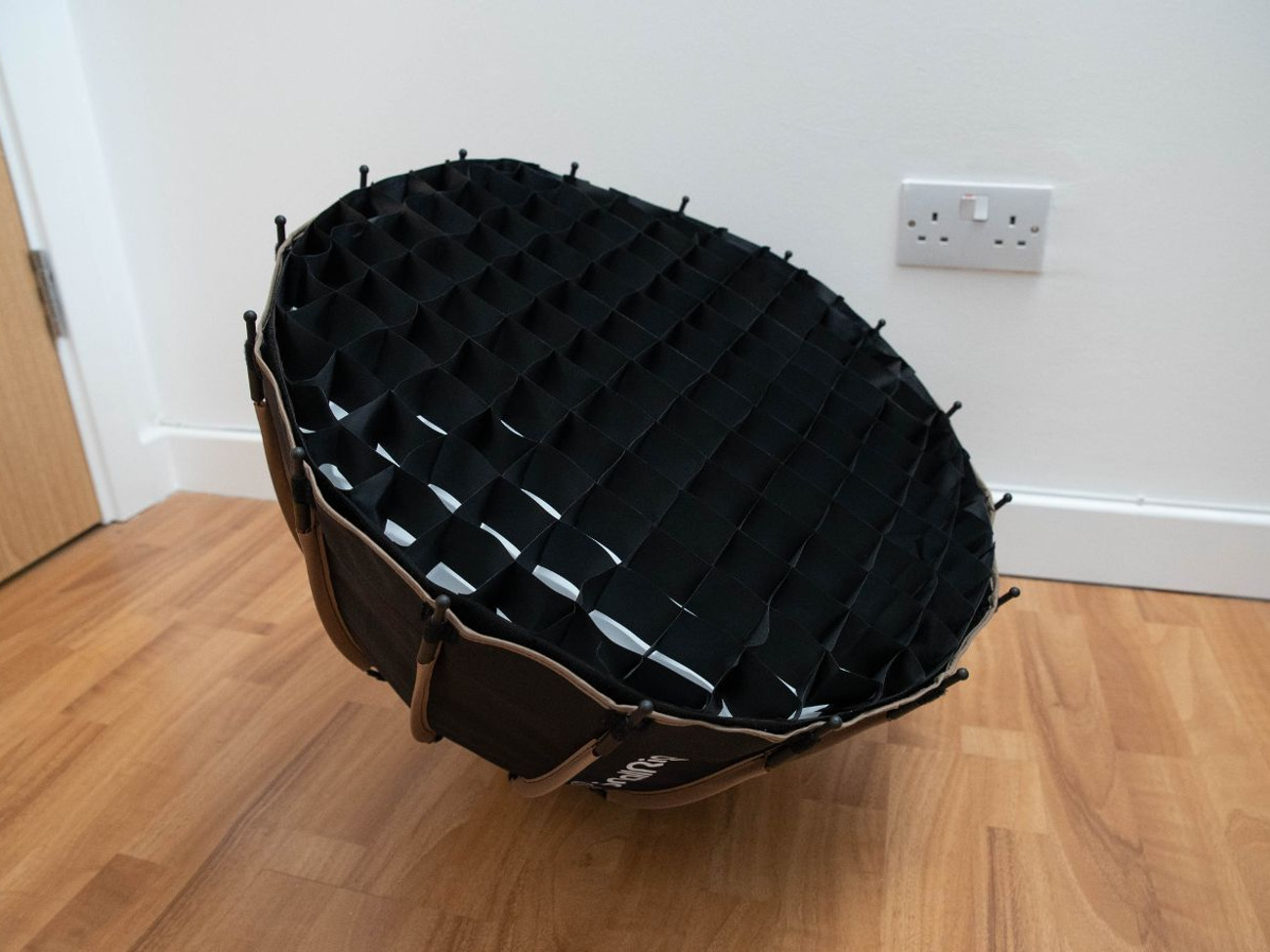 Smallrig parabolic softbox