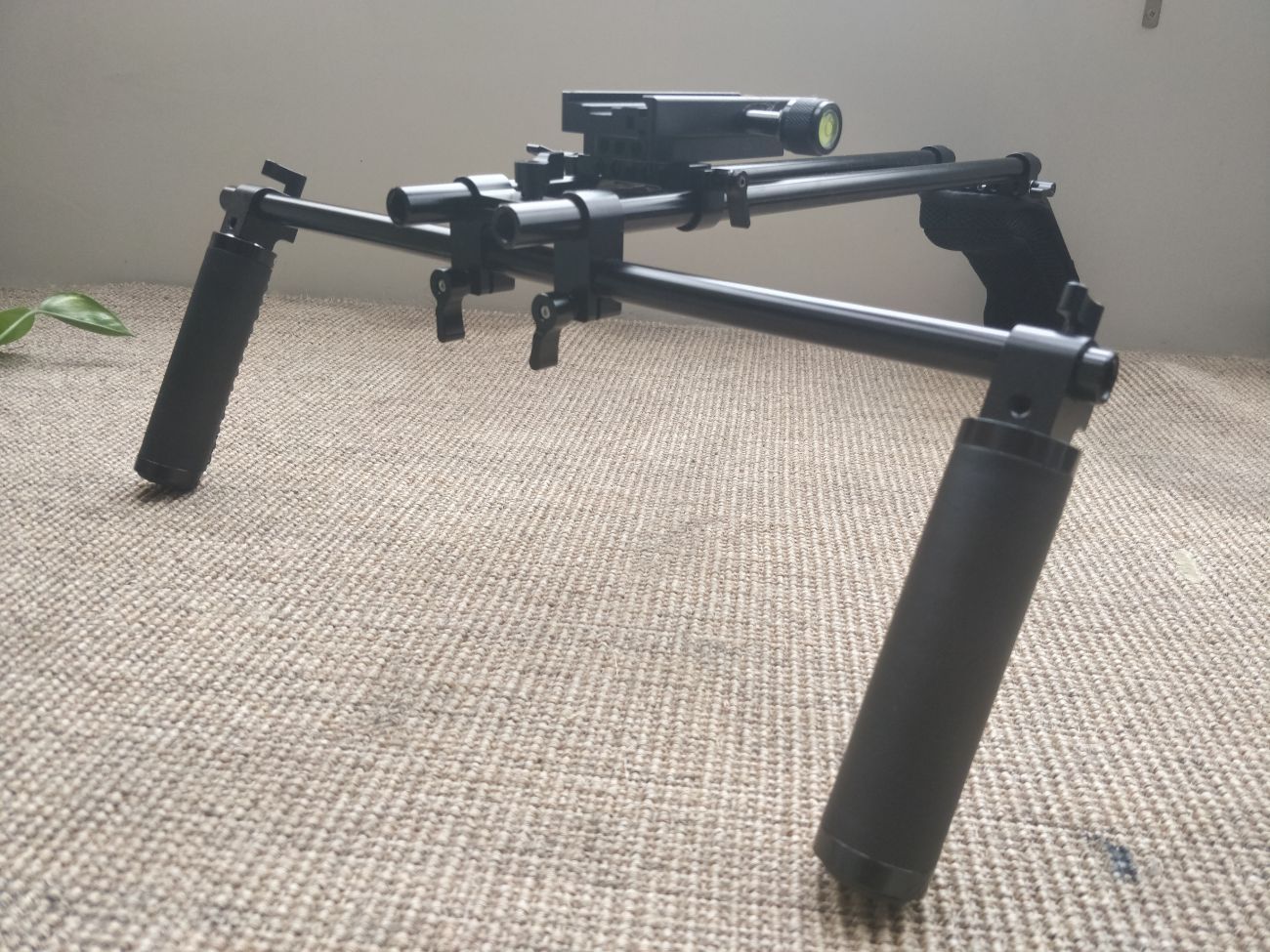 Smallrig shoulder rig for mirrorless camera