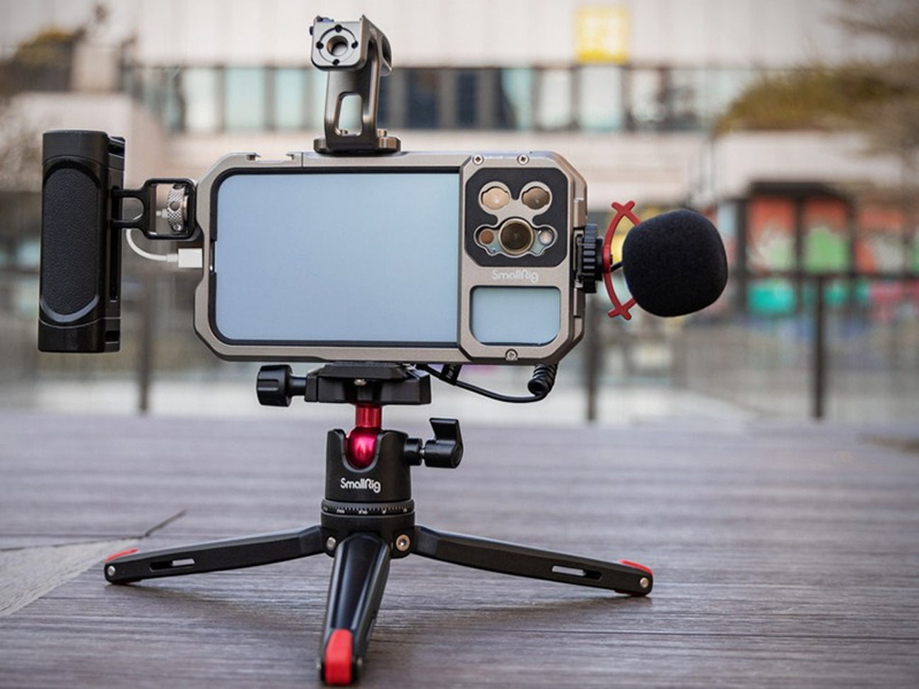 Smartphone filmmaking accessories kit + gimbal