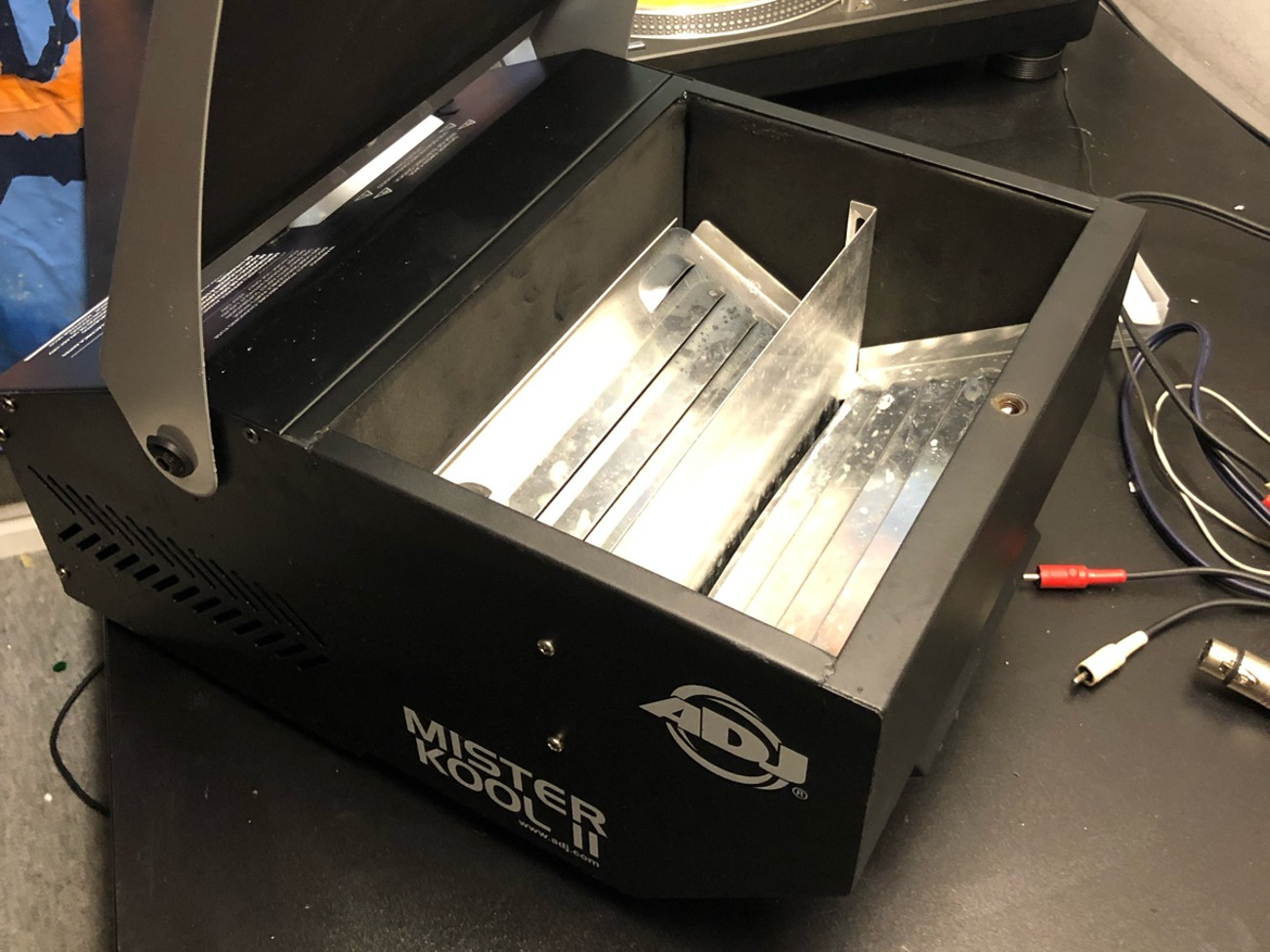 Smoke machine (dry ice)