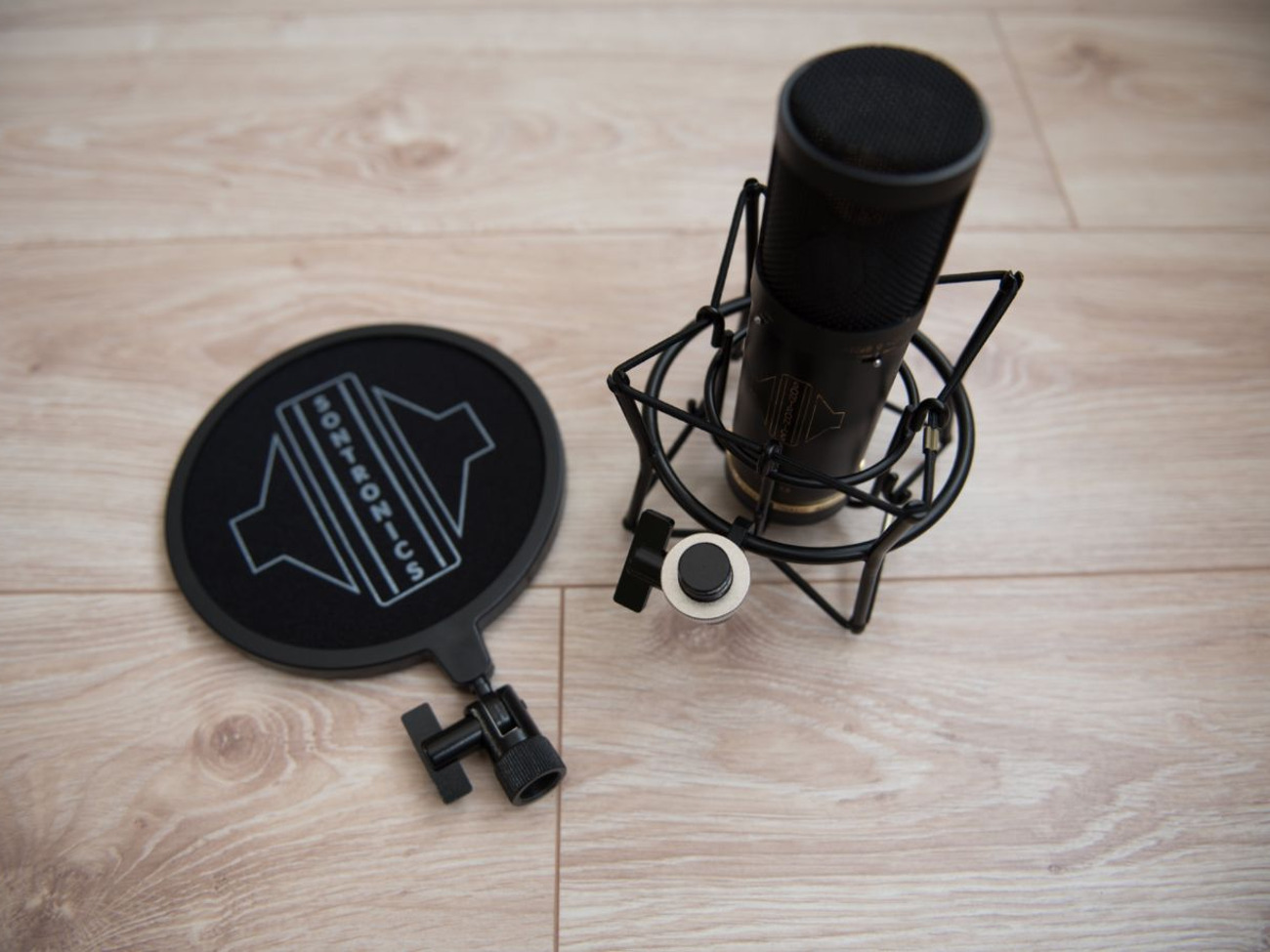 Sontronics stc-2 professional large diaphragm condenser mic