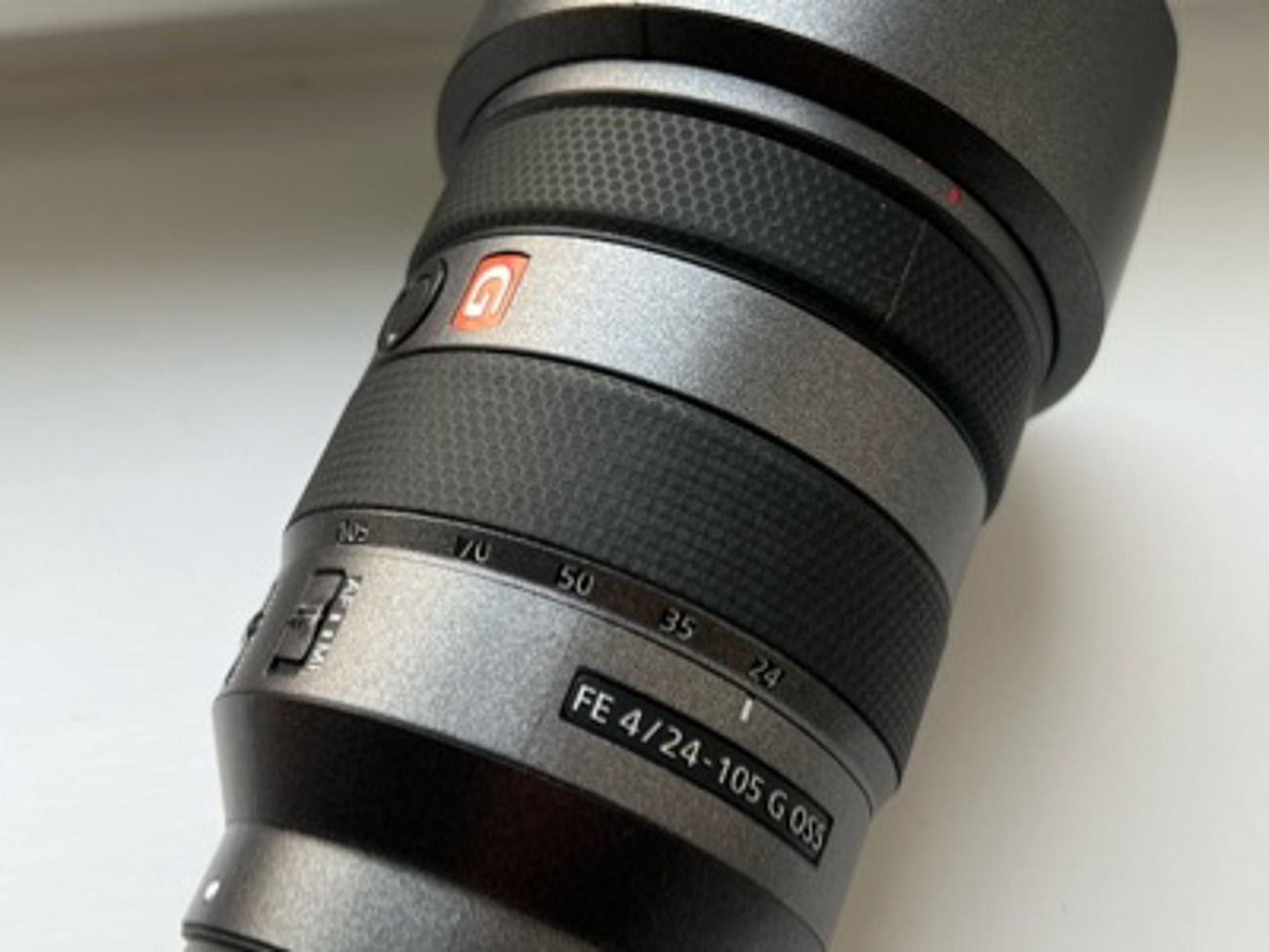 Sony 24-105 f4g oss lens