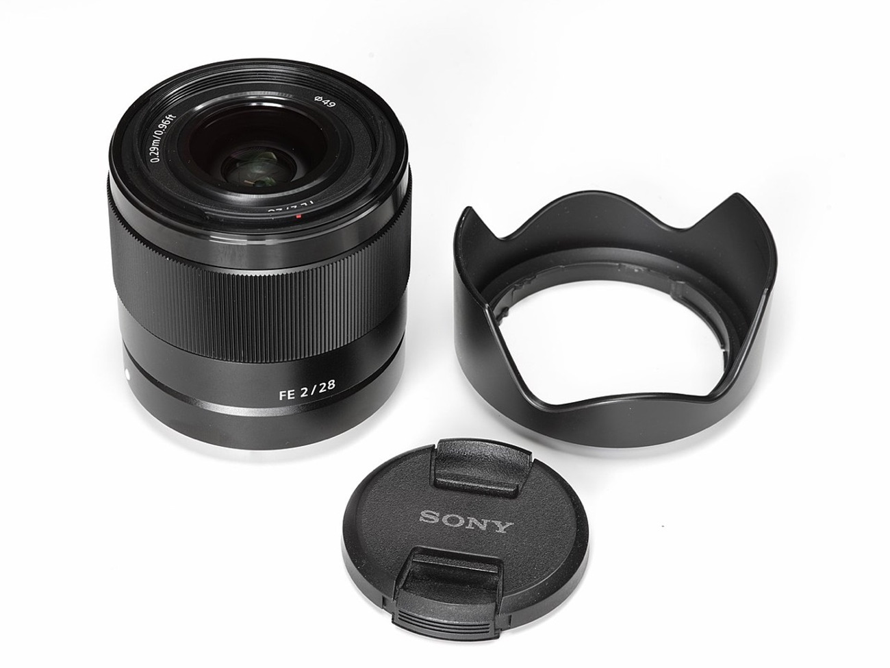 Sony sel28f20 e mount full frame 28 mm f2.0 prime lens