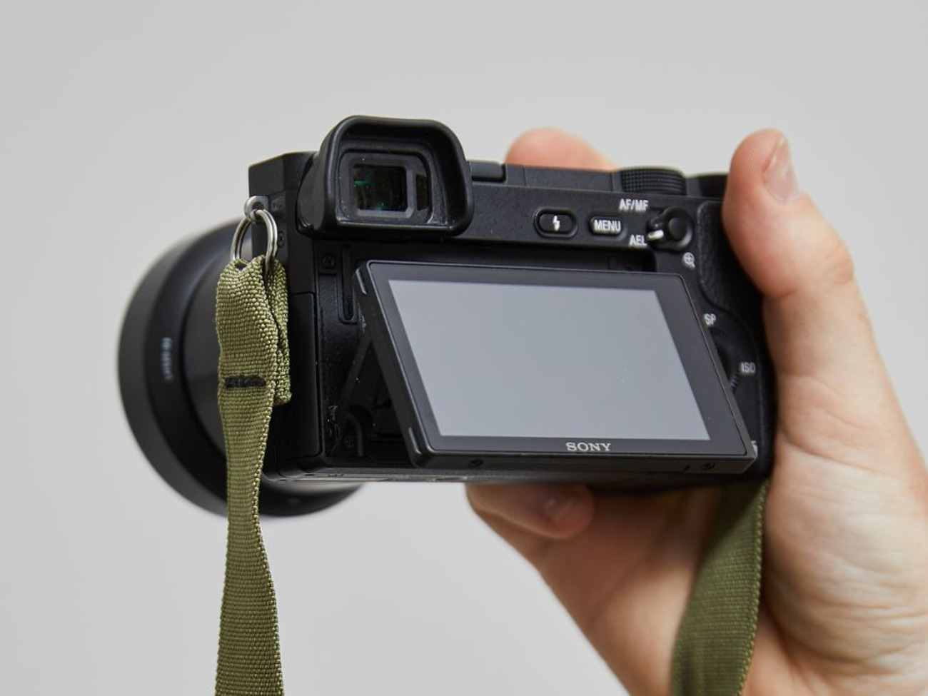 Sony a6300 with 19mm sigma art lens + ef adapter