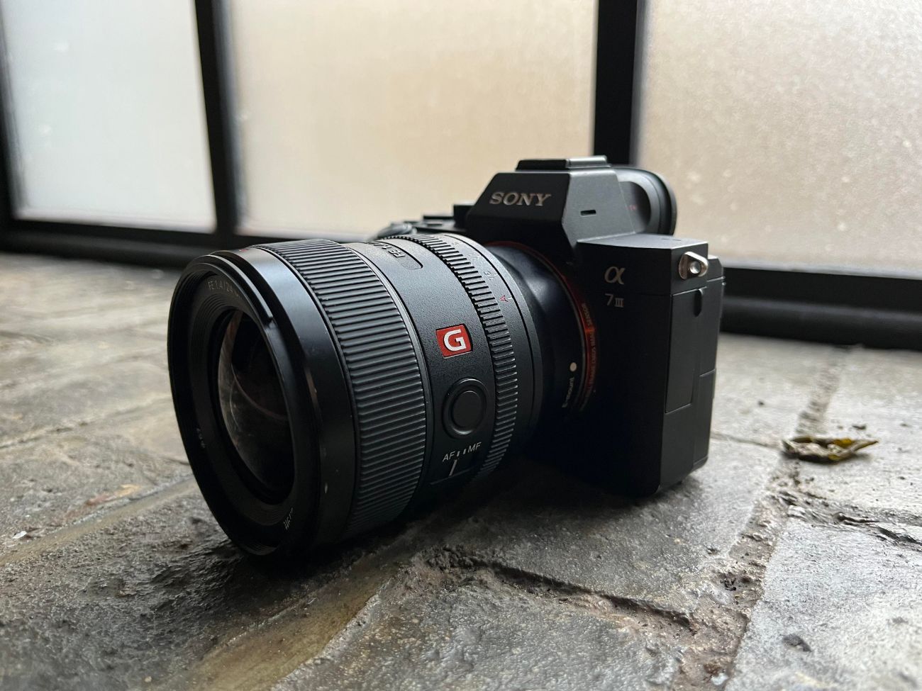 Sony a7iii + g master lens 24mm 1.4 + 128go sd card + 2 batteries
