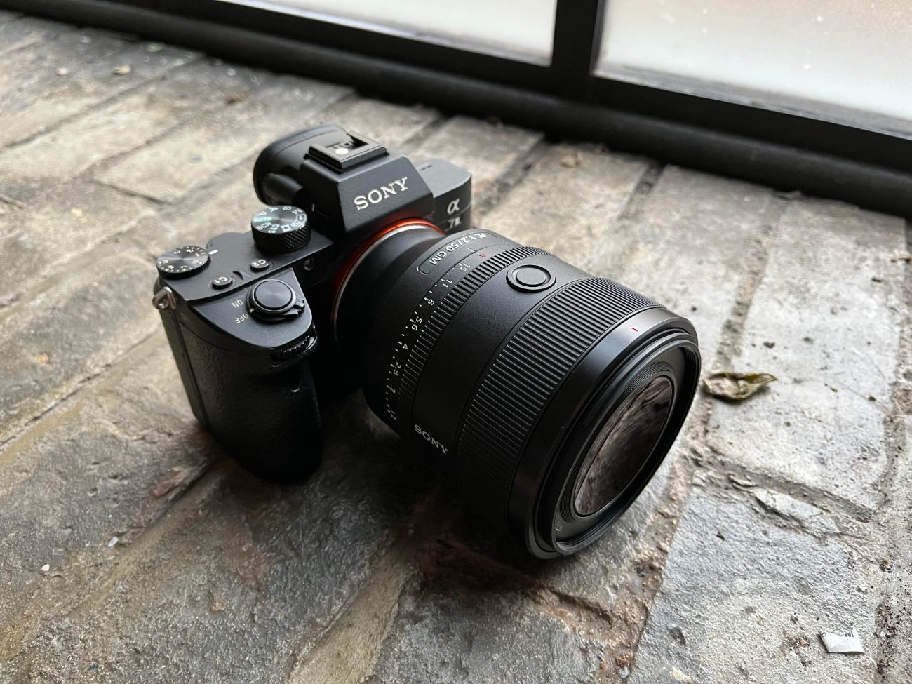 Sony a7iii + g master lens 50mm 1.2 + 128go sd card