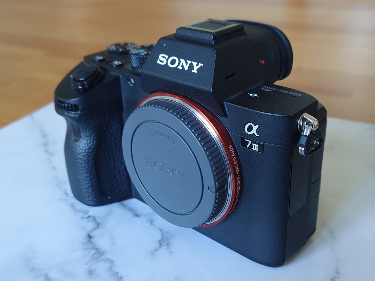Sony a7iii + 4 batteries & 64gb sd card