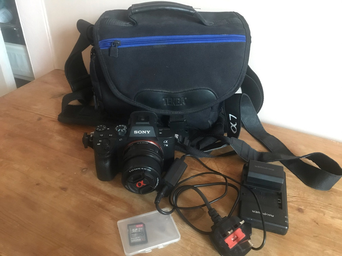 Sony a7iii plus 16-50mm sony lens plus 2x64gb cards 