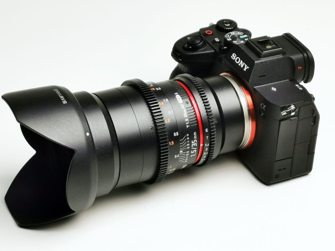 Sony a7iv + 35mm t1.5 lens